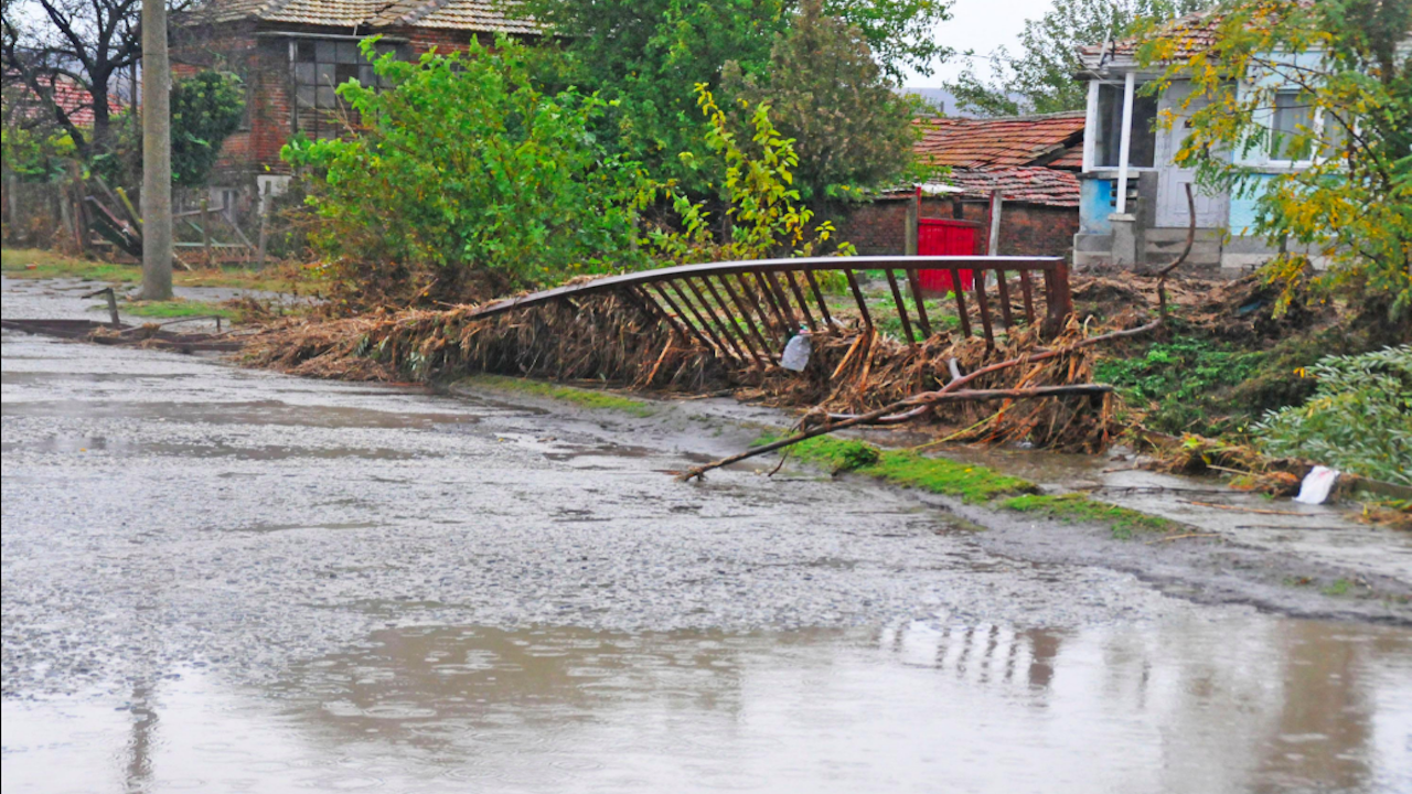 Община Горна Оряховица обяви частично бедствено положение заради поройния дъжд