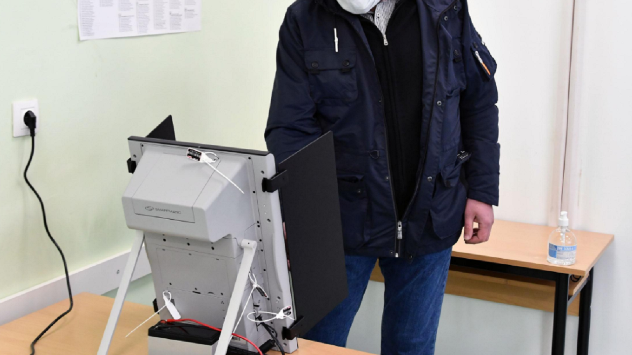 Изборен ден: Има ли затруднения с машинния вот в Хасковско? 