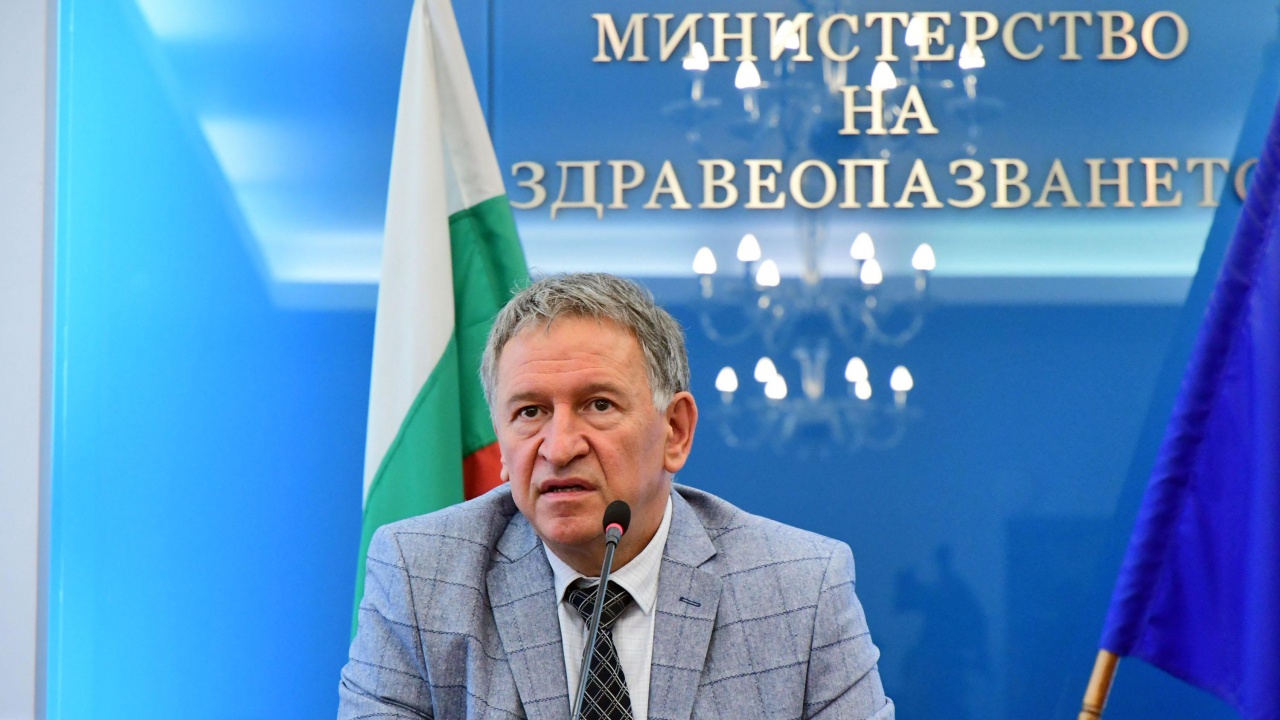 Служебният министър Стойчо Кацаров обяви при какви условия ще остане здравен министър и в редовен кабинет