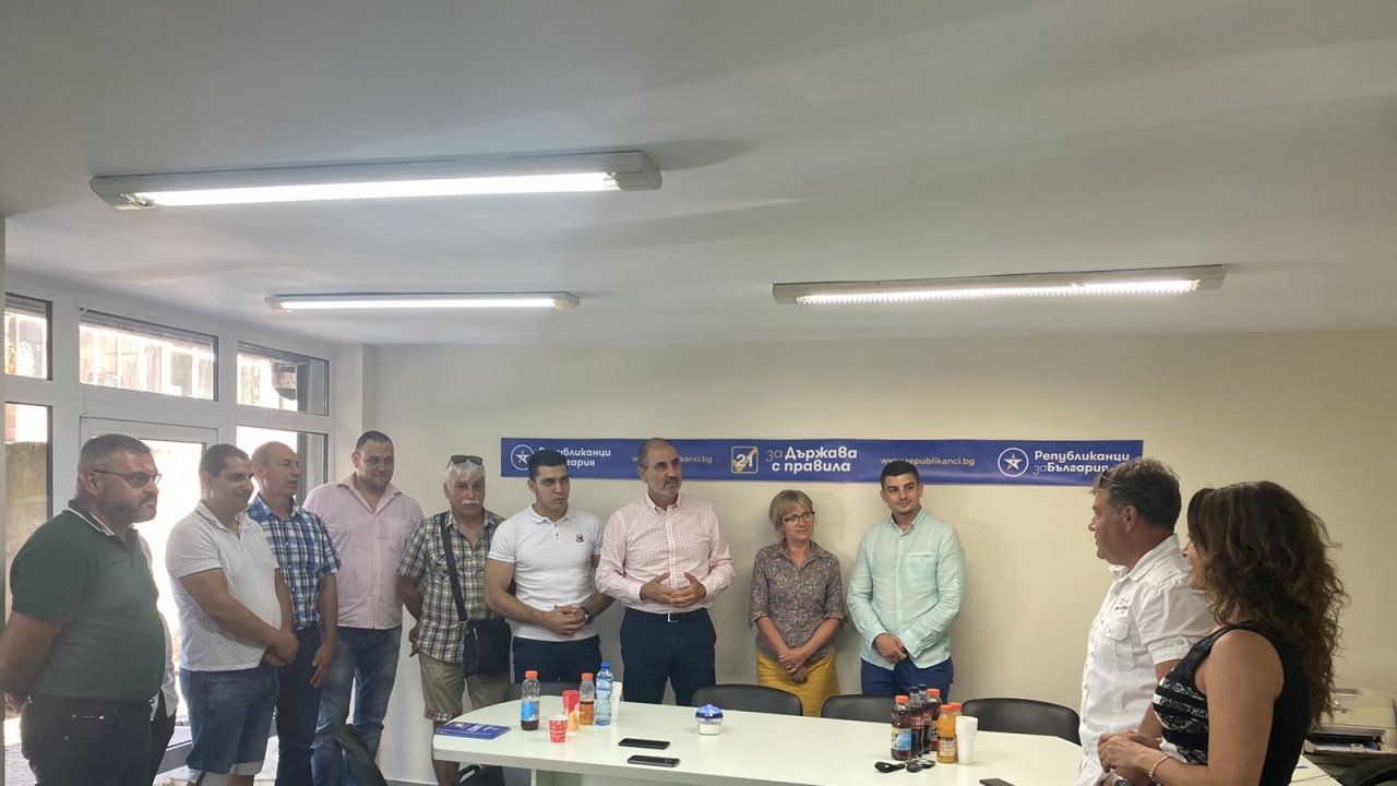 Цветанов проведе работна среща с кандидатите за народни представители на Републиканци за България – Стара Загора