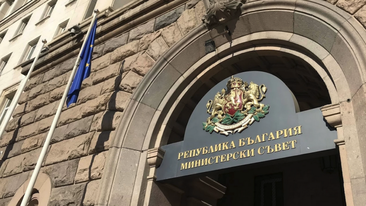 Правителството отпуска допълнителни над 235 млн. лева в борбата срещу COVID-19