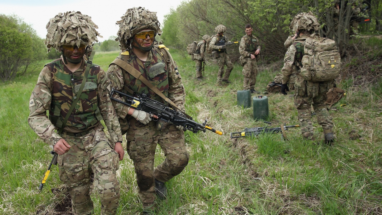 Литва прати военни по границата с Беларус