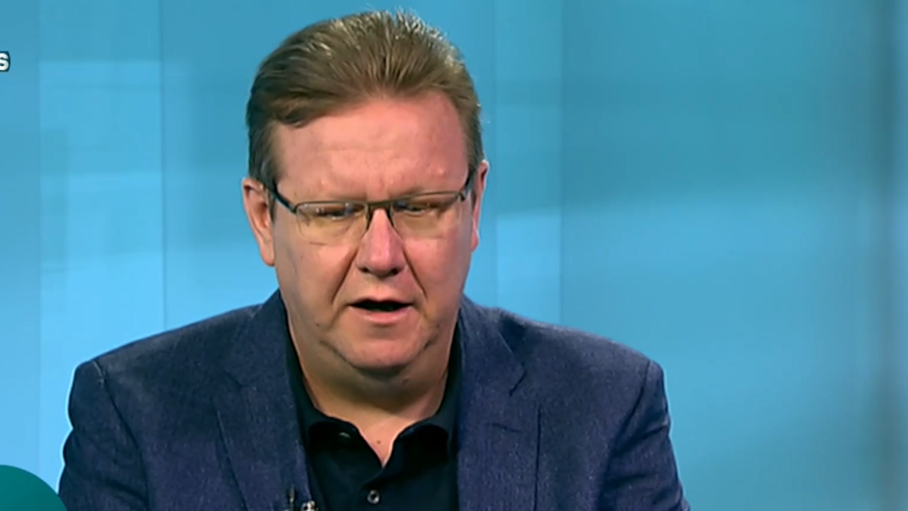 Явор Дачков: Слави Трифонов е продукт на задкулисието, той е кукла на конци, сценарият му не се пише от неговите сценаристи