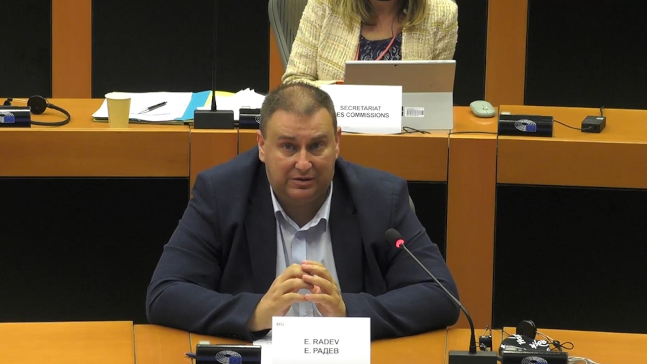 Емил Радев: ЕС трябва спешно да запълни пробойните в законодателството  относно борбата с изпирането на пари