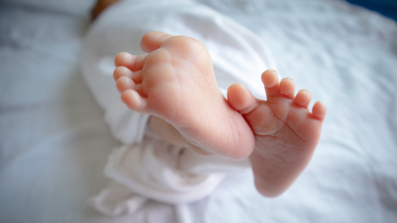 Първото инвитро бебе в България стана майка
