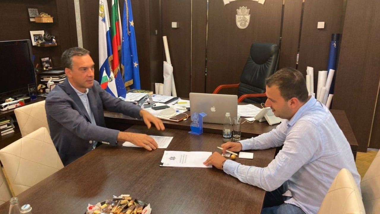 Председателят на НПСС Даниел Парушев се срещна с кмета на Бургас Димитър Николов