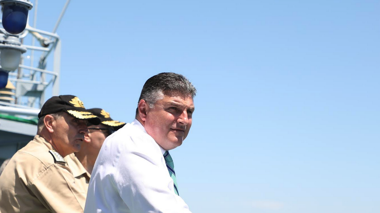 Министърът на отбраната смята, че България трябва да инвестира повече в армията си