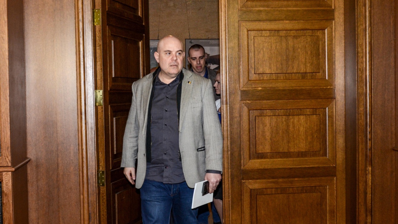 Юрист: ВСС набързо ще отхвърли искането за освобождаването на Гешев