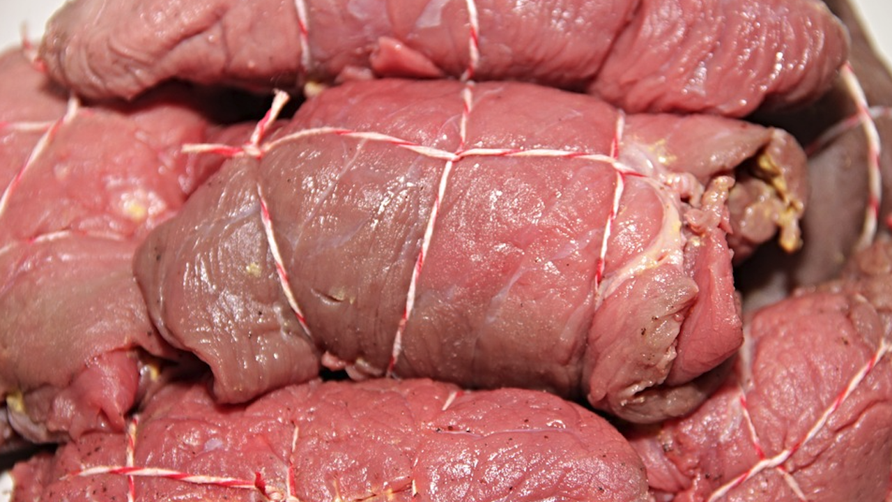 Заловиха близо 4 тона негодно за консумация месо в Пазарджик