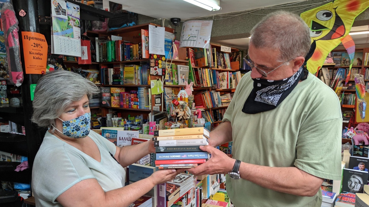 Проект събира стари книги във Варна
