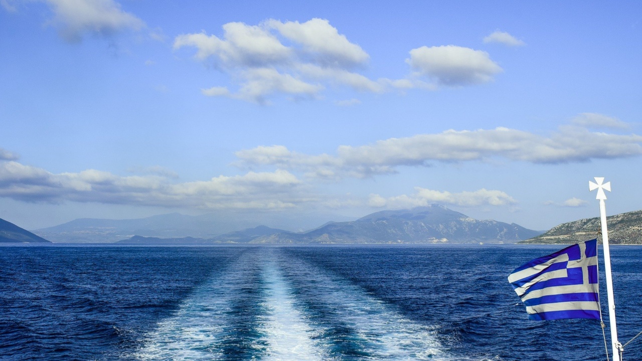 Над 4500 туристи не са били допуснати на фериботите в Гърция заради липсващи документи 