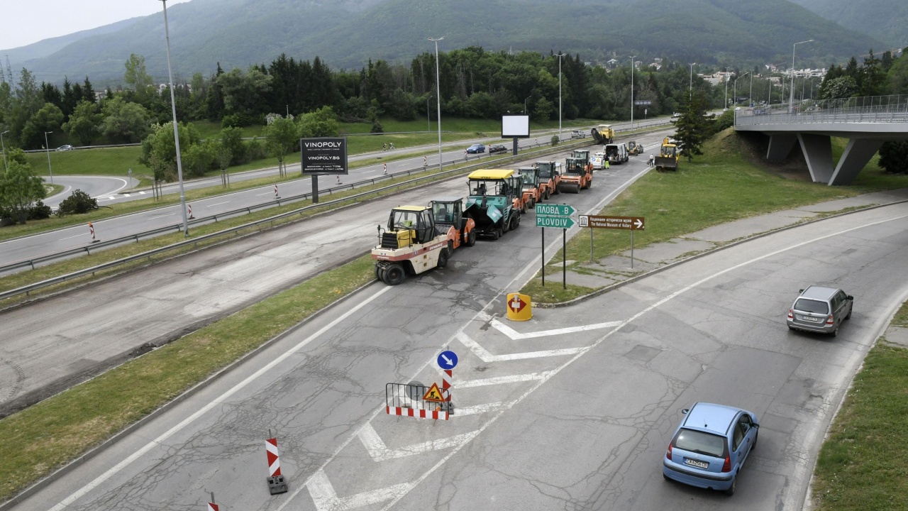 Възстановено е движението по пътя Враца-Ботевград в участъка Мездра-Лютидол