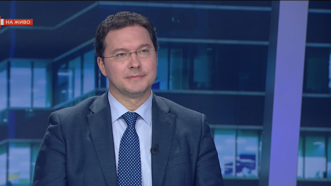 Даниел Митов: Правителство се прави в парламента, не при президента