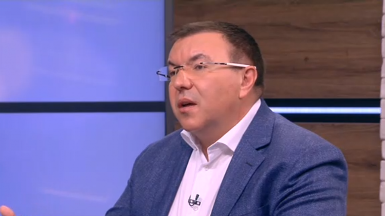 Проф. Ангелов: Всички ще платим висока цена за разделението на нацията, което направи президентът