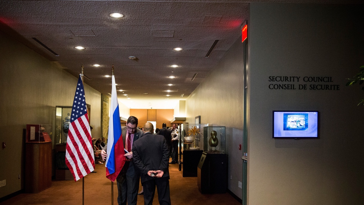 В Женева започнаха разговори между САЩ и Русия за ядрена стабилност
