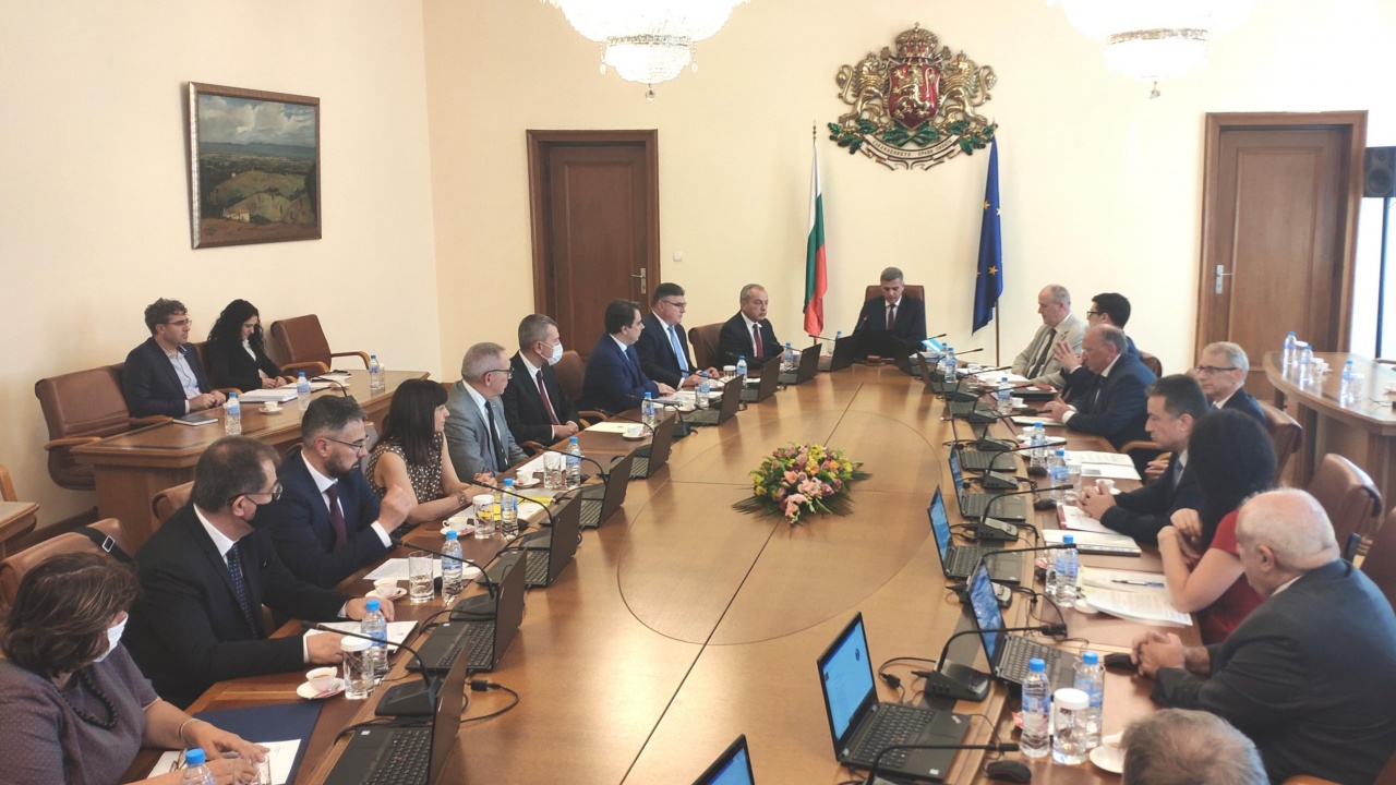 МС прие актуализацията на бюджета и увеличение на пенсиите