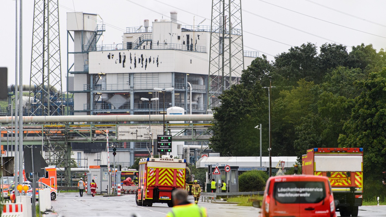 Жертвите на взрива в Леверкузен станаха пет, след като бяха открити още три тела