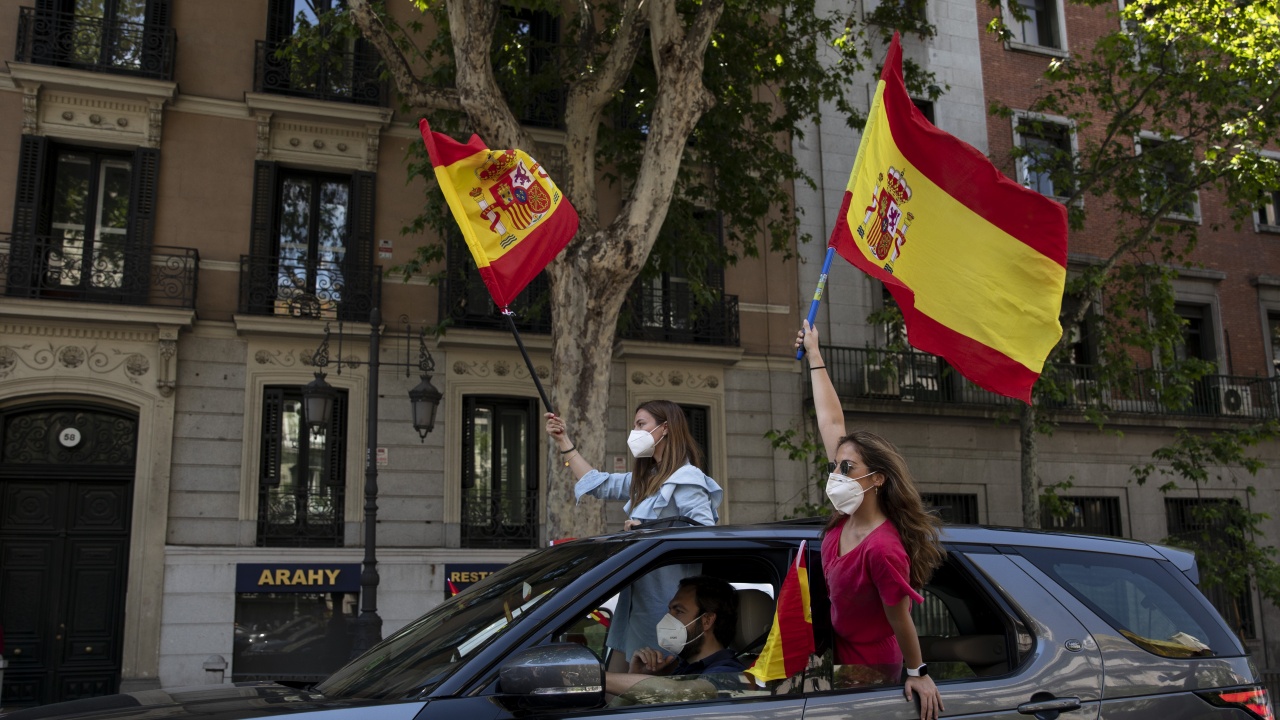 Мадрид и Барселона искат намаляване на институционалния конфликт