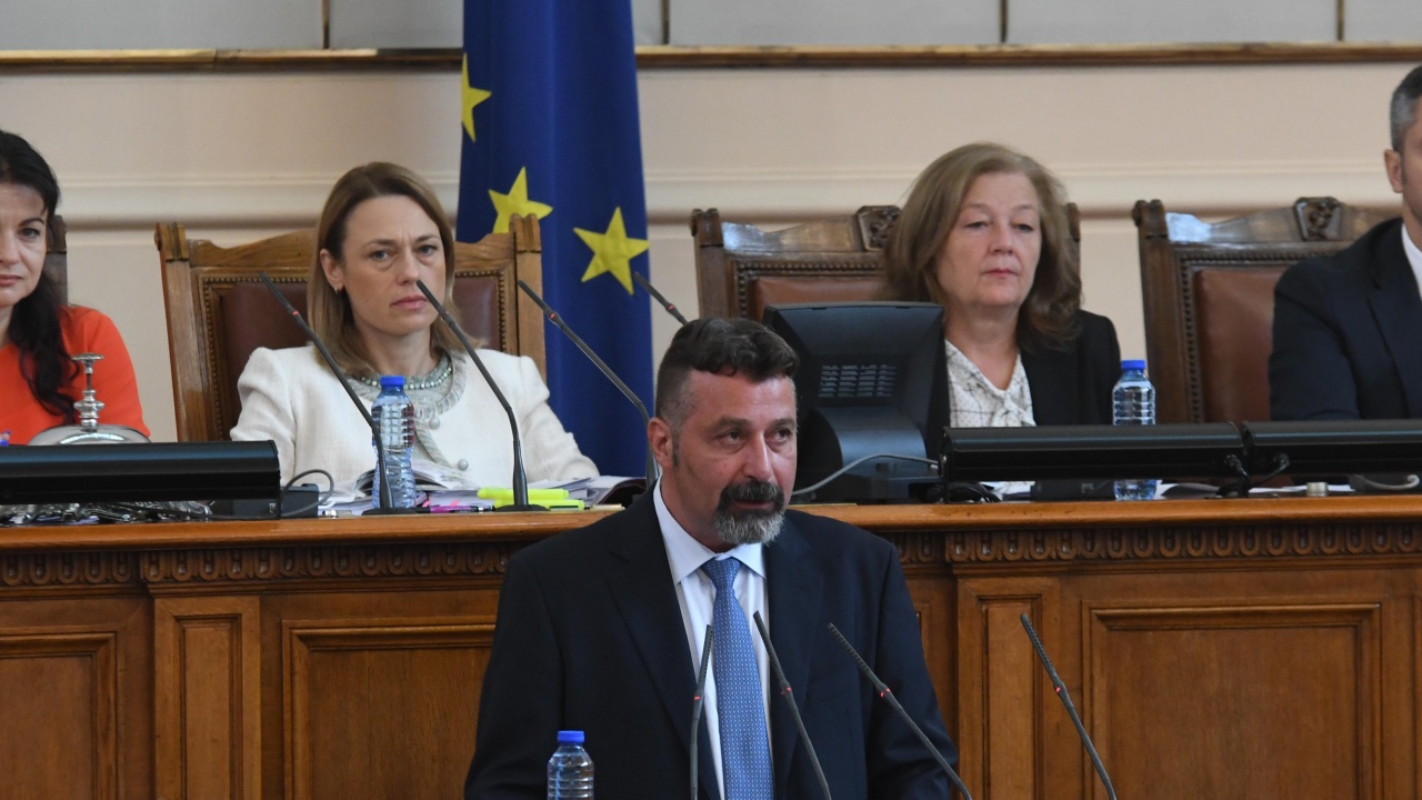 Филип Станев изброи кардиналните промени, които очакват България