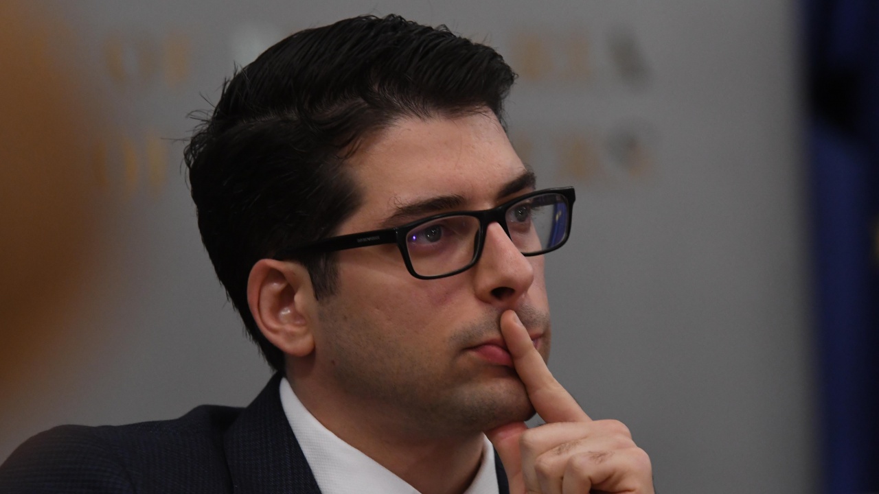 Пеканов: Средствата по Плана за възстановяване не са застрашени