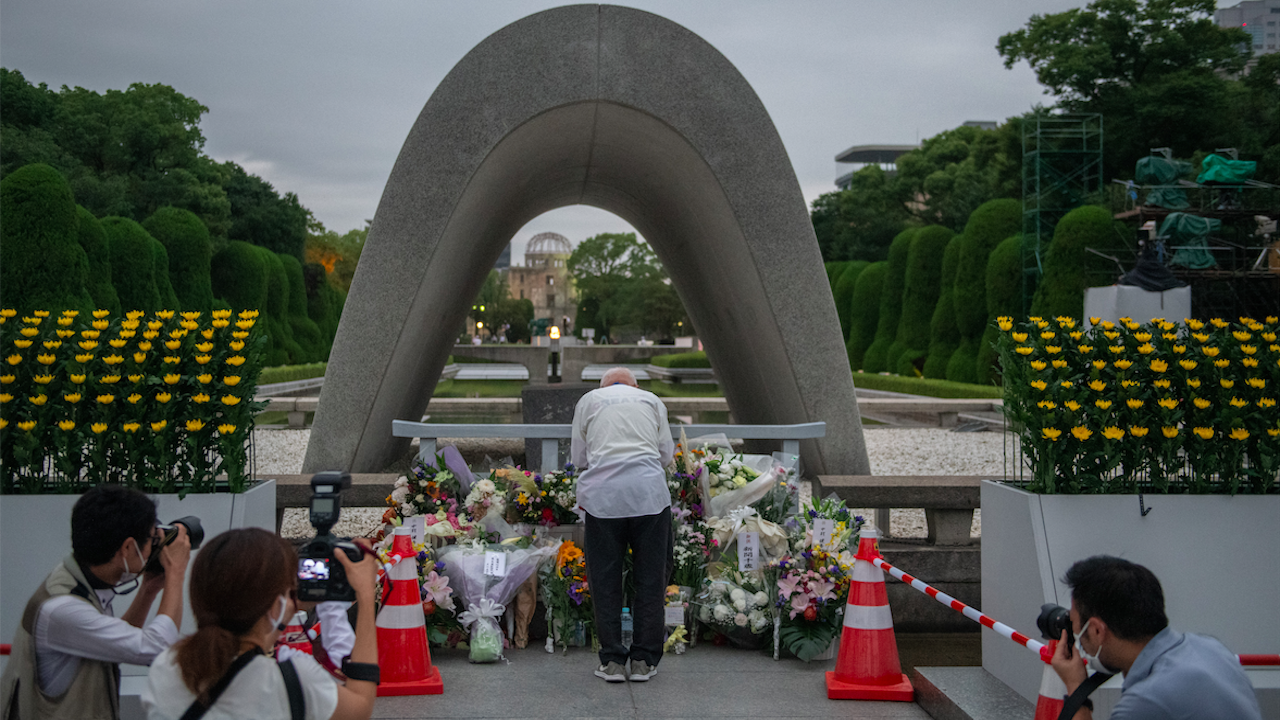В Япония почетоха с минута мълчание годишнината от бомбардировката на Хирошима