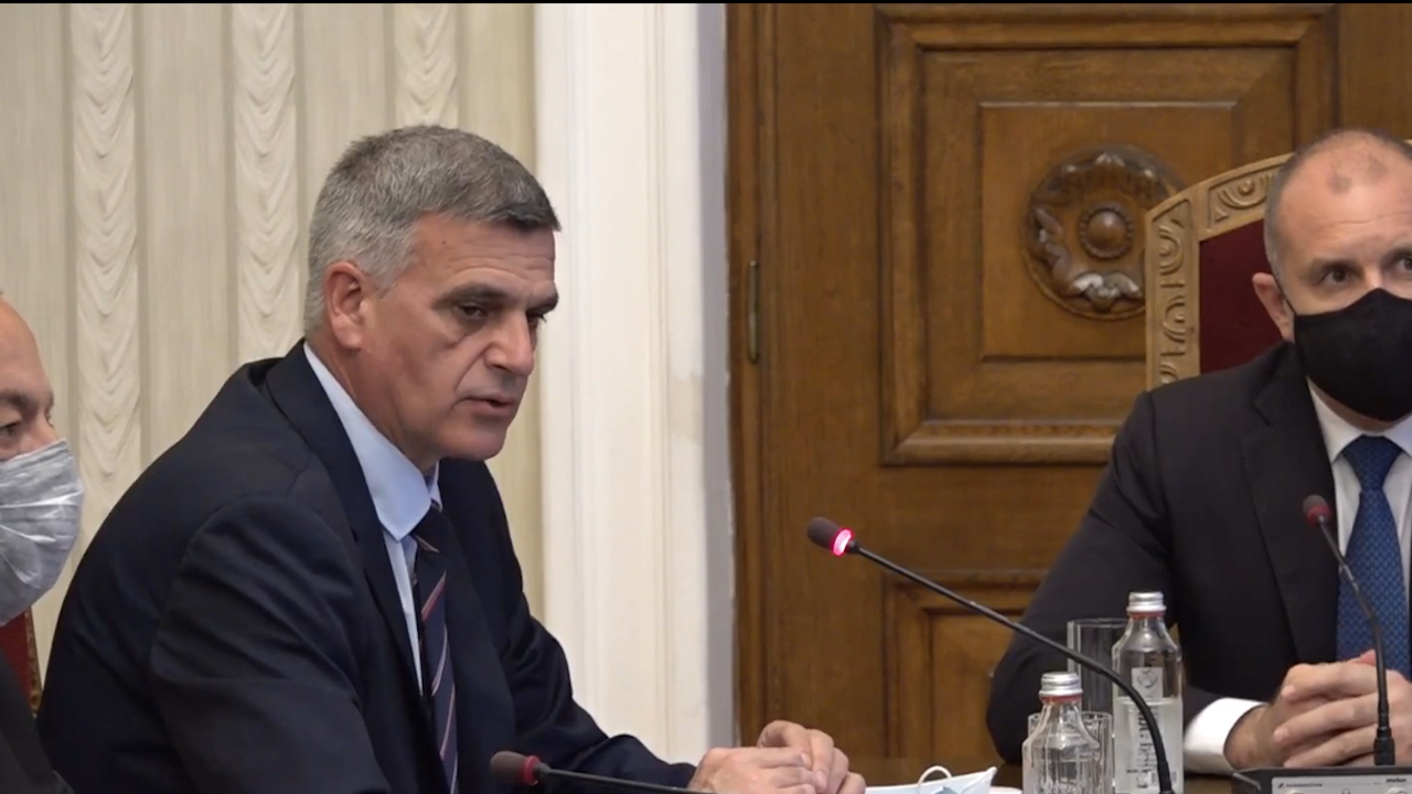 Стефан Янев: Не трябва да си позволяваме с лека ръка да затворим бизнеса при нова COVID вълна