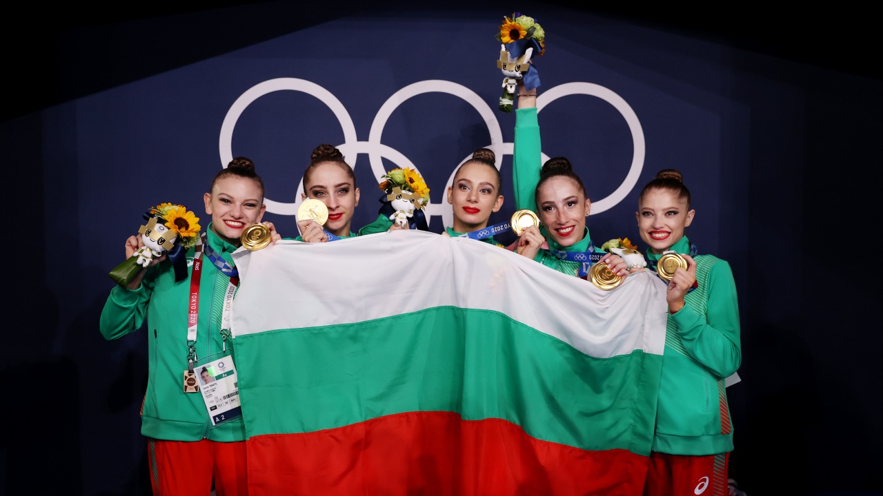 Капитанът на ансамбъла ще носи българското знаме на церемонията по закриване