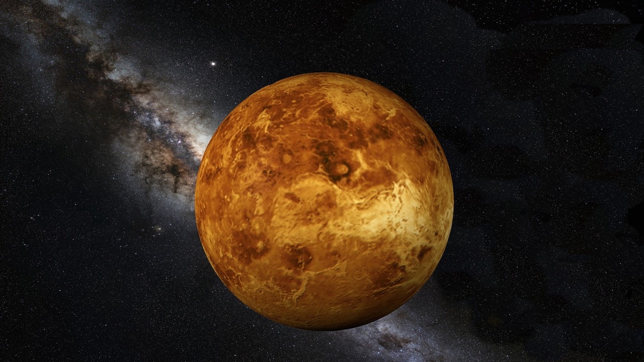 Космическата сонда "Солар орбитър" премина край Венера