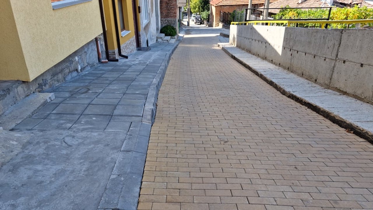 Укрепването на свлачището и ремонтът на ул. „Странджа“ в Асеновград са напълно завършени