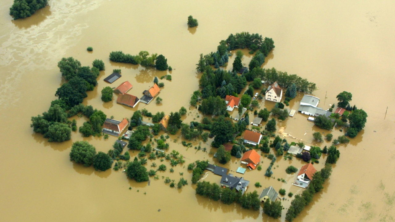 Германия отпуска 30 млрд. евро за възстановяване от наводненията