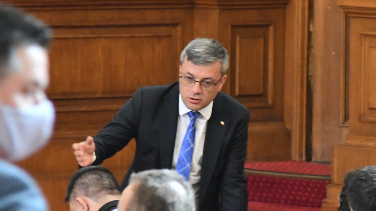 Тома Биков: Радев е виновен за политическата ситуация сега