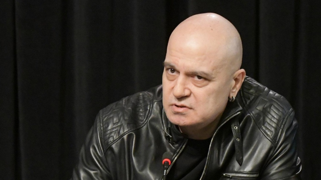 Трифонов нападна Христо Иванов, отговори му за биографиите на номинираните министри 