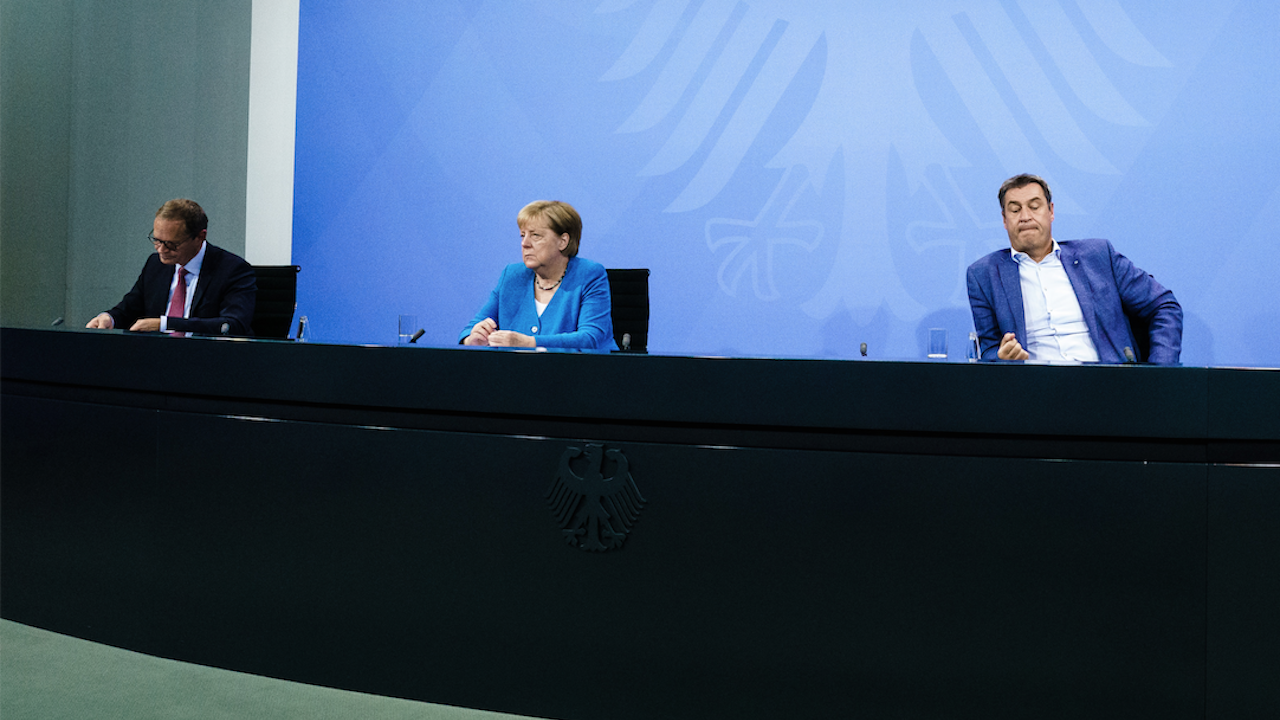 Меркел и членове на германското правителство проведоха кризисна среща за ситуацията в Афганистан