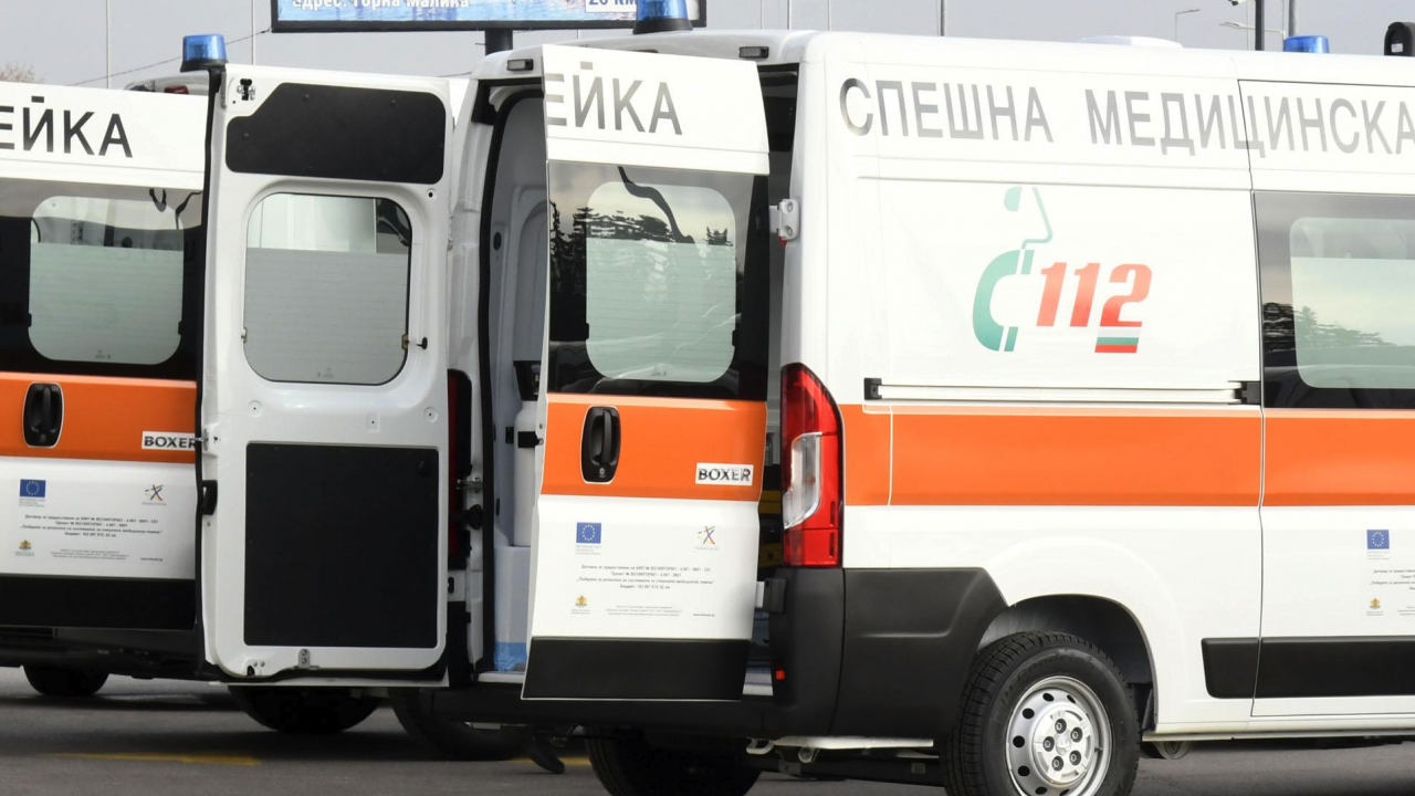 14 ученици от лагер в Банско са в болница заради отравяне