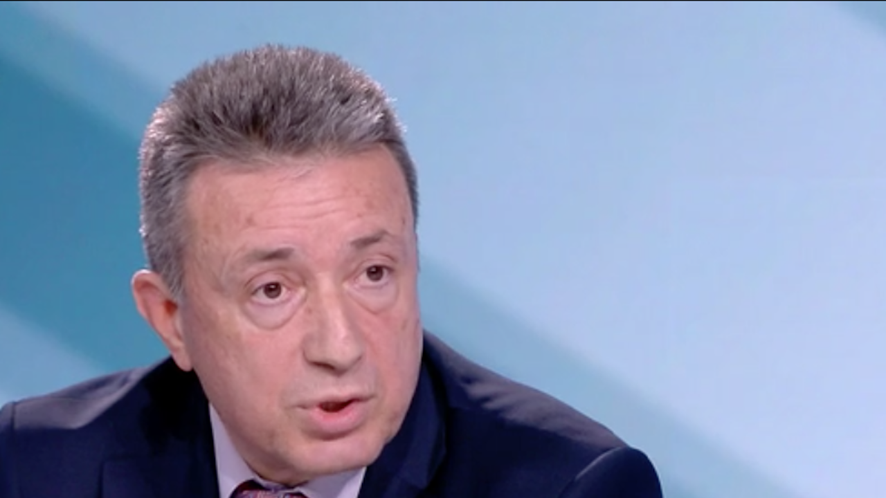 Янаки Стоилов: Кирил Петков може да е министър, докато няма произнасяне на КС
