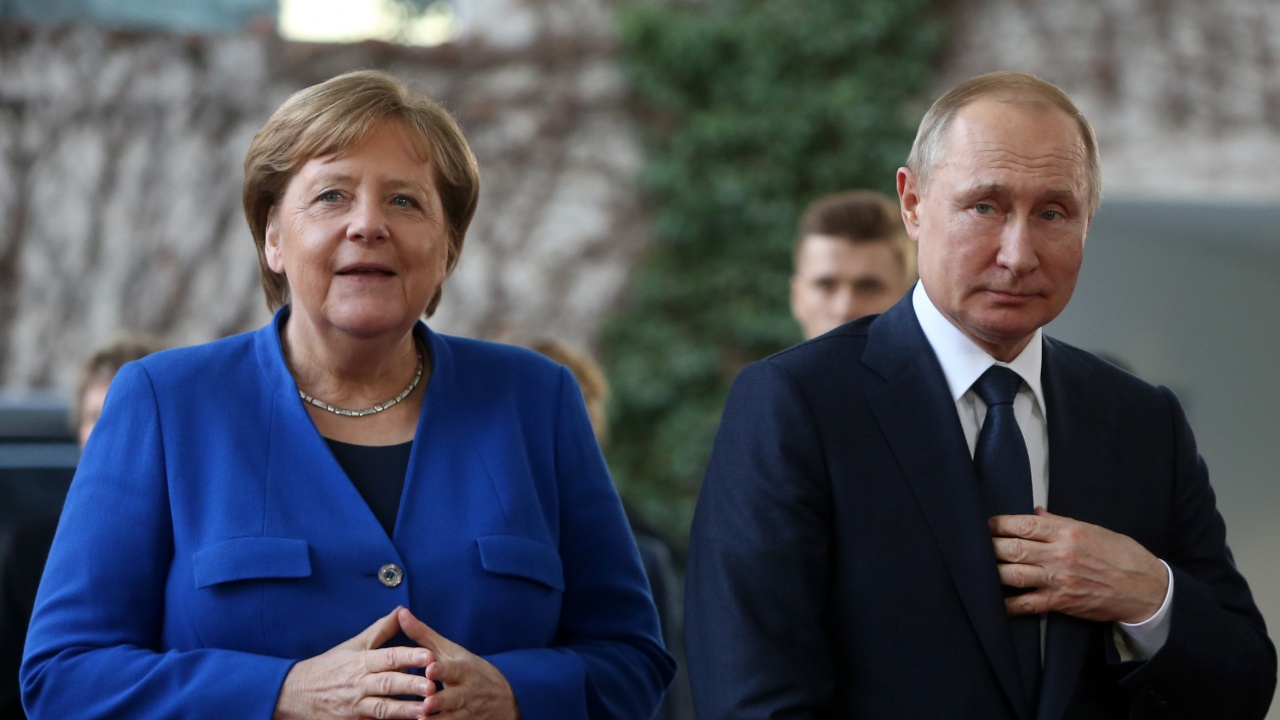Меркел критикува Москва за Навални преди прощалната си визита в Русия