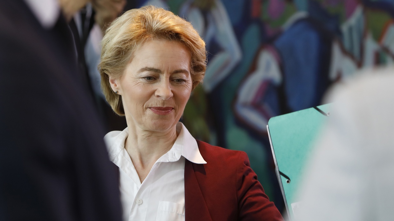 Урсула фон дер Лайен: ЕС не признава талибаните
