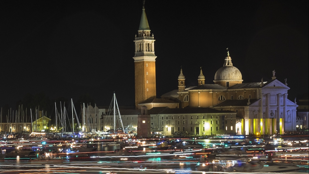 От догодина потокът от туристи във Венеция ще се регулира чрез система за достъп