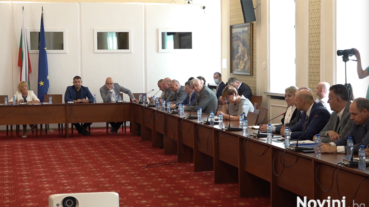 Има ли енергийна мафия в България и защо цената на тока на Енергийната борса е най-висока в цяла Европа?