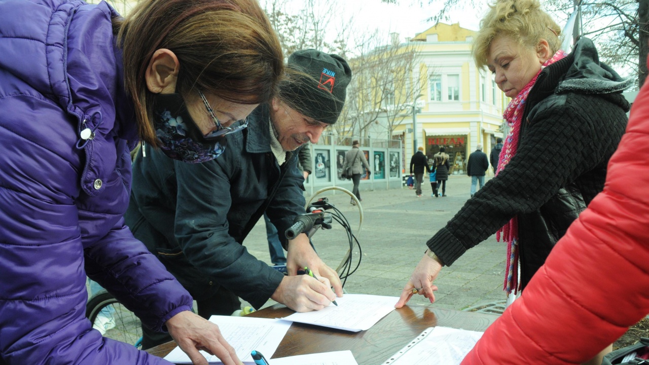 Близо 600 подписа за запазването на "Мини Марица-изток" и "ТЕЦ Марица-изток 2" събраха за седмица в Сливен