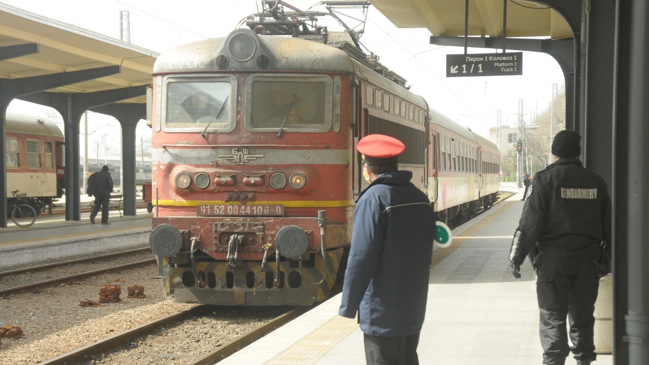 БДЖ променя разписанието на два нощни влака между София и Бургас 