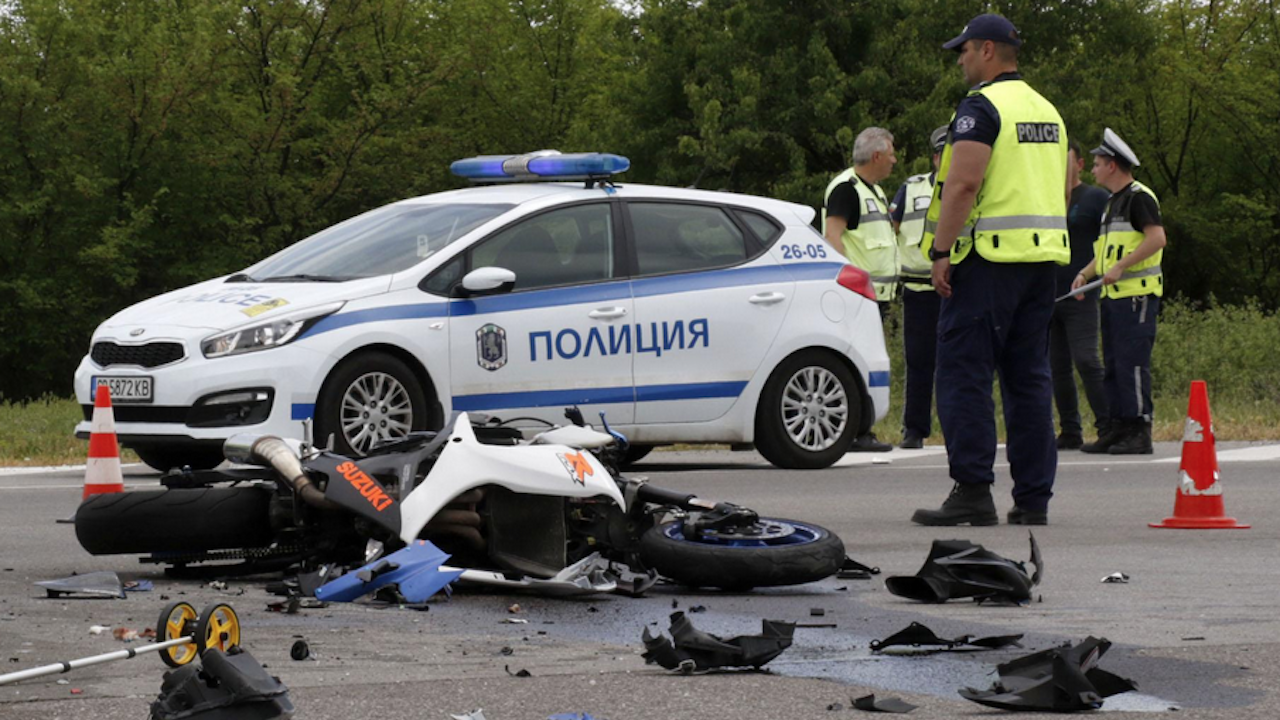 41-годишен моторист загина след катастрофа в Казанлък