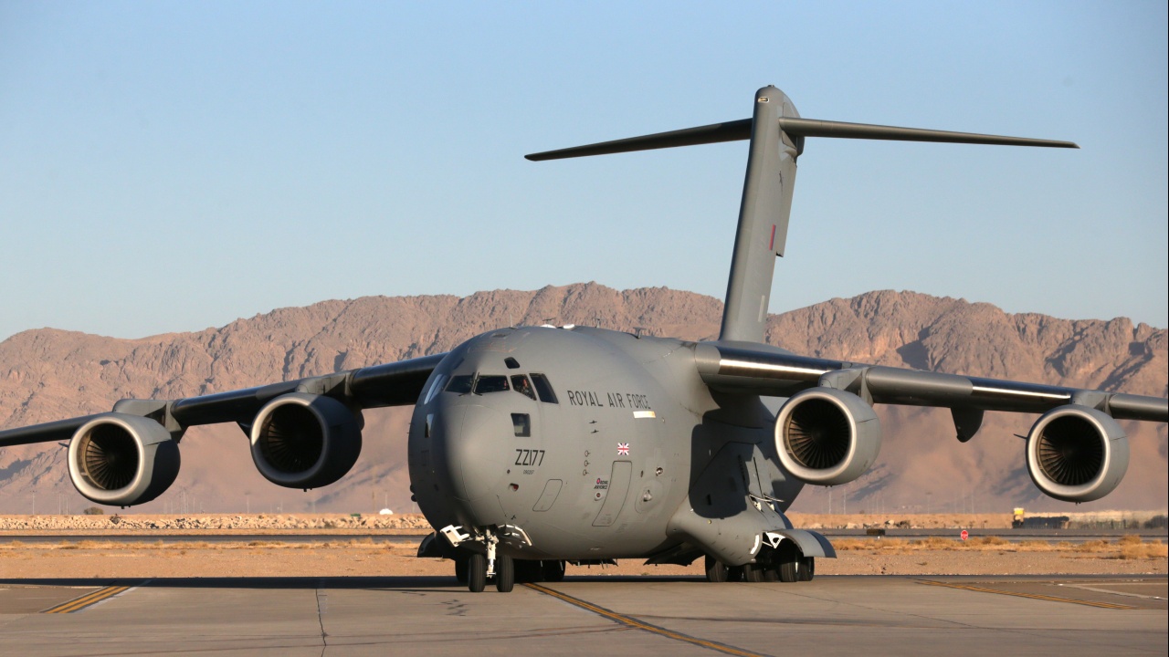 Последният самолет с британски военнослужещи напусна Кабул