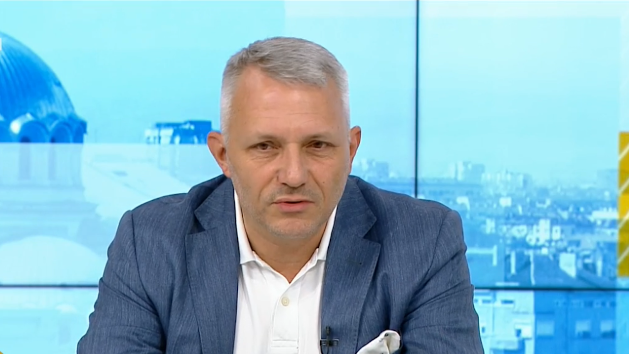 Хаджигенов скочи на Слави Трифонов за политическите прищевки: Няма да се смирим! 