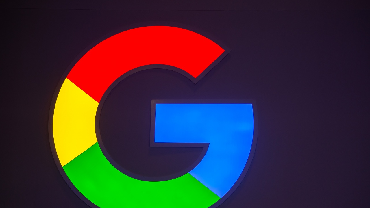 Google обжалва френска глоба от 500 милиона евро за нарушаване на авторски права 