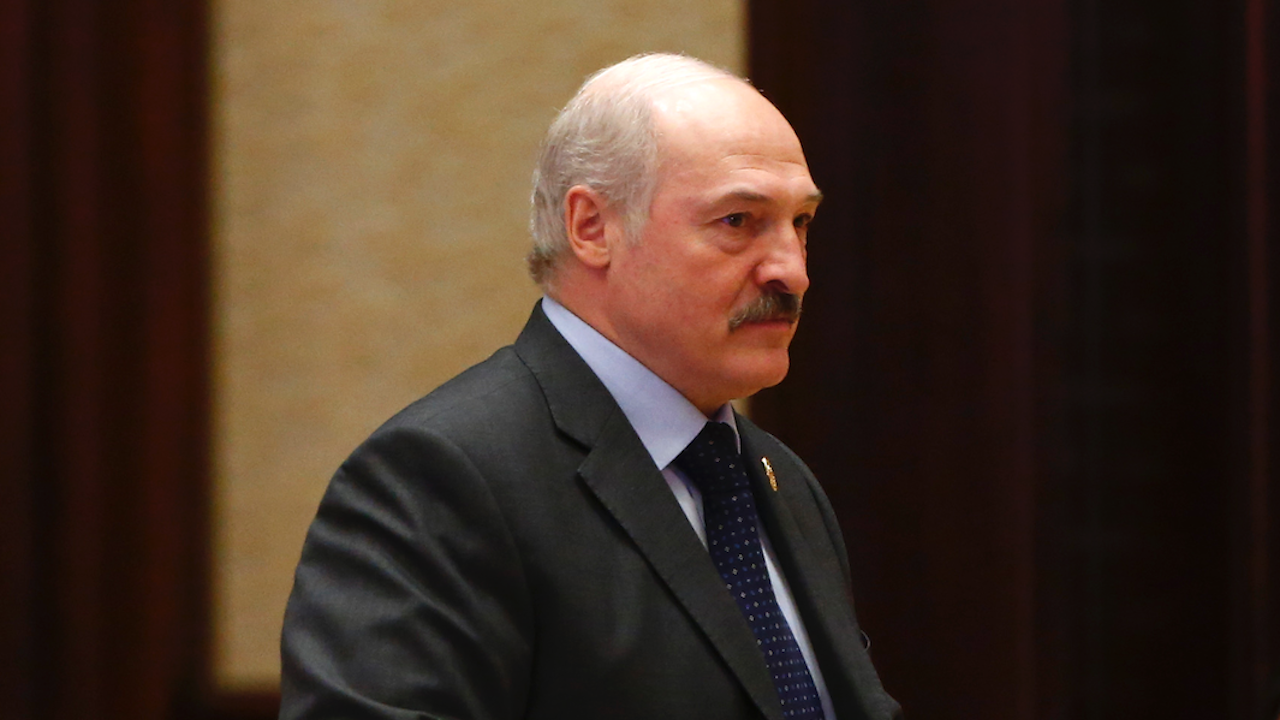 Лукашенко: Русия ще достави скоро на Беларус много оръжия