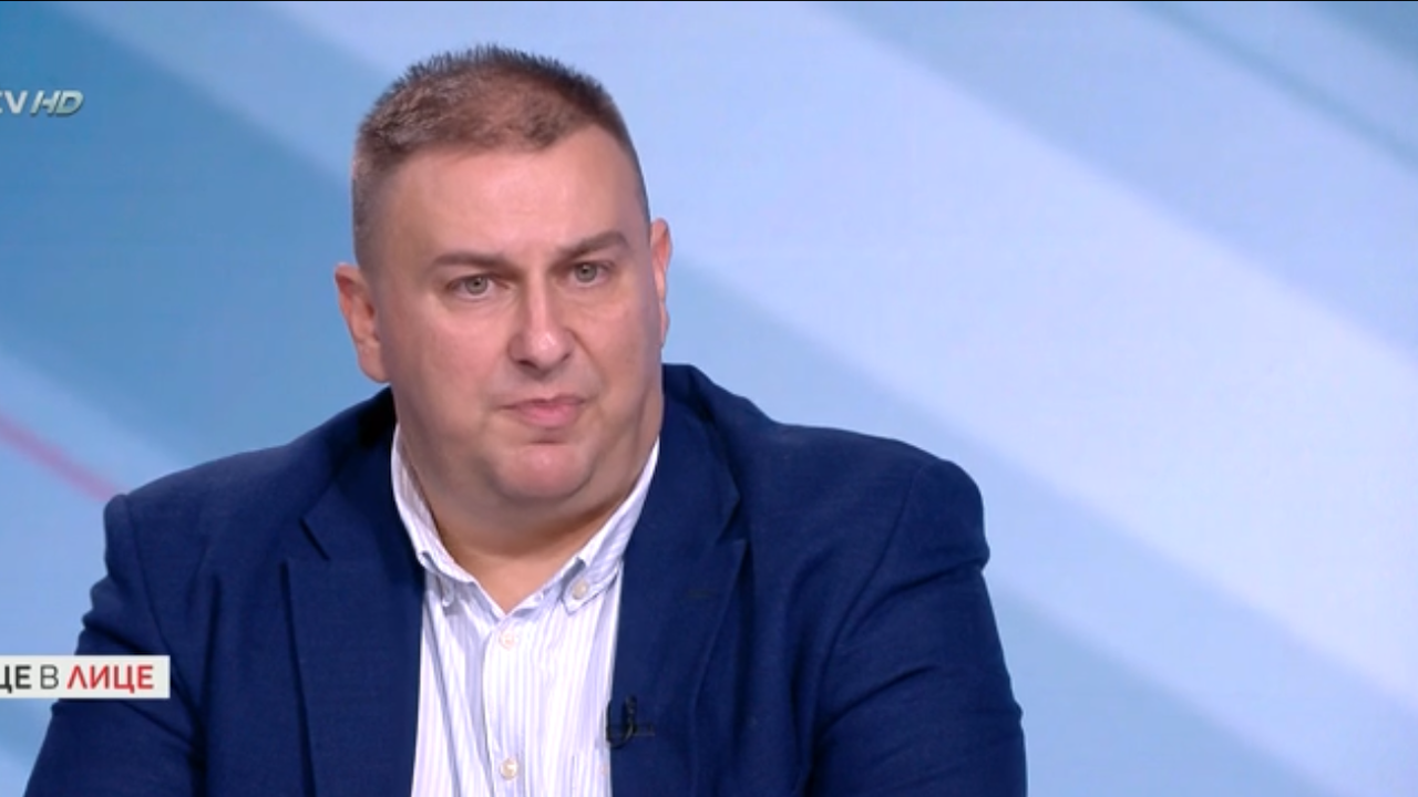 Емил Радев: България сама не може да се справи с мигрантския натиск