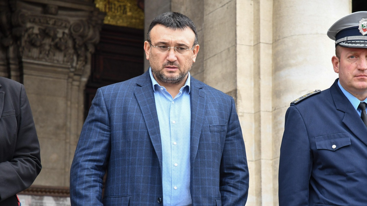 Младен Маринов: Мигрантският натиск е увеличен, трябва да се работи по отношение на каналджиите