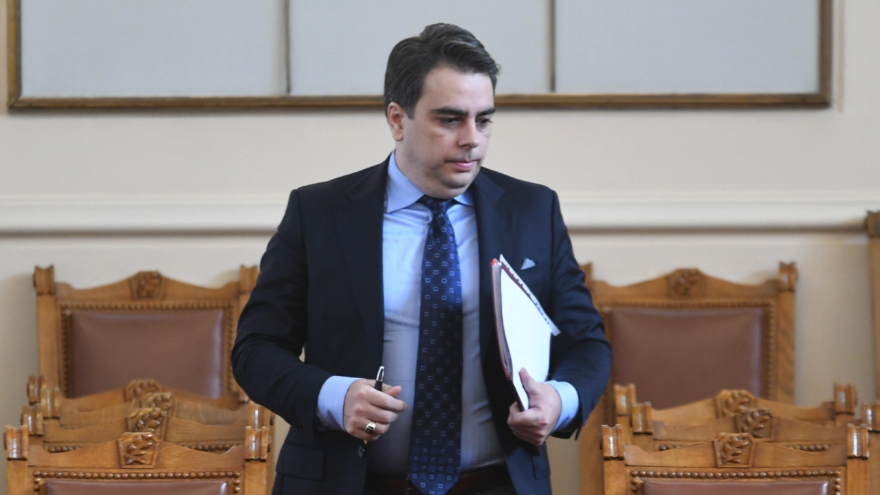 Асен Василев: Докато съм министър, няма да участвам в политически проекти, след това ще помисля какво точно искам да правя