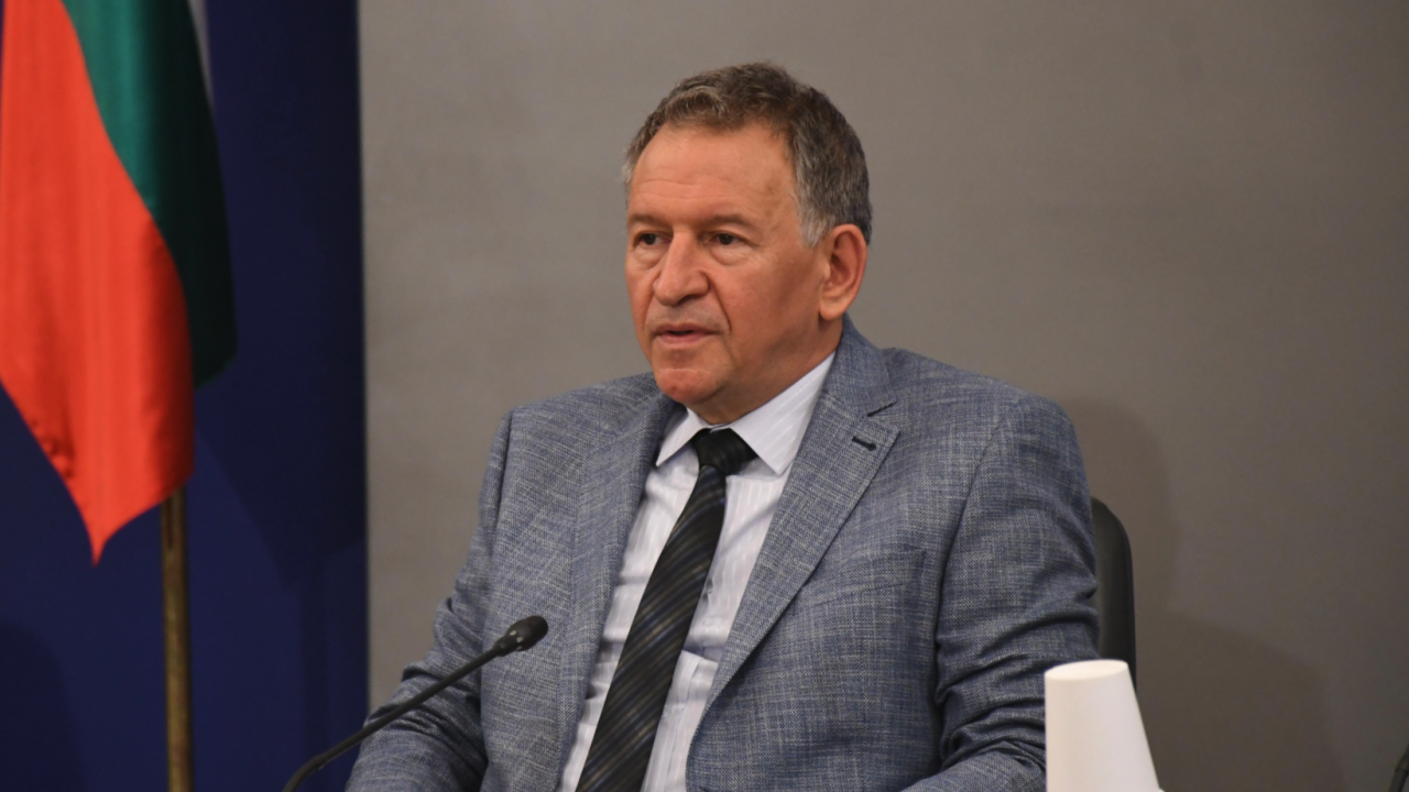 Министър Кацаров за новите мерки: Те са такива, каквито съответстват на ситуацията